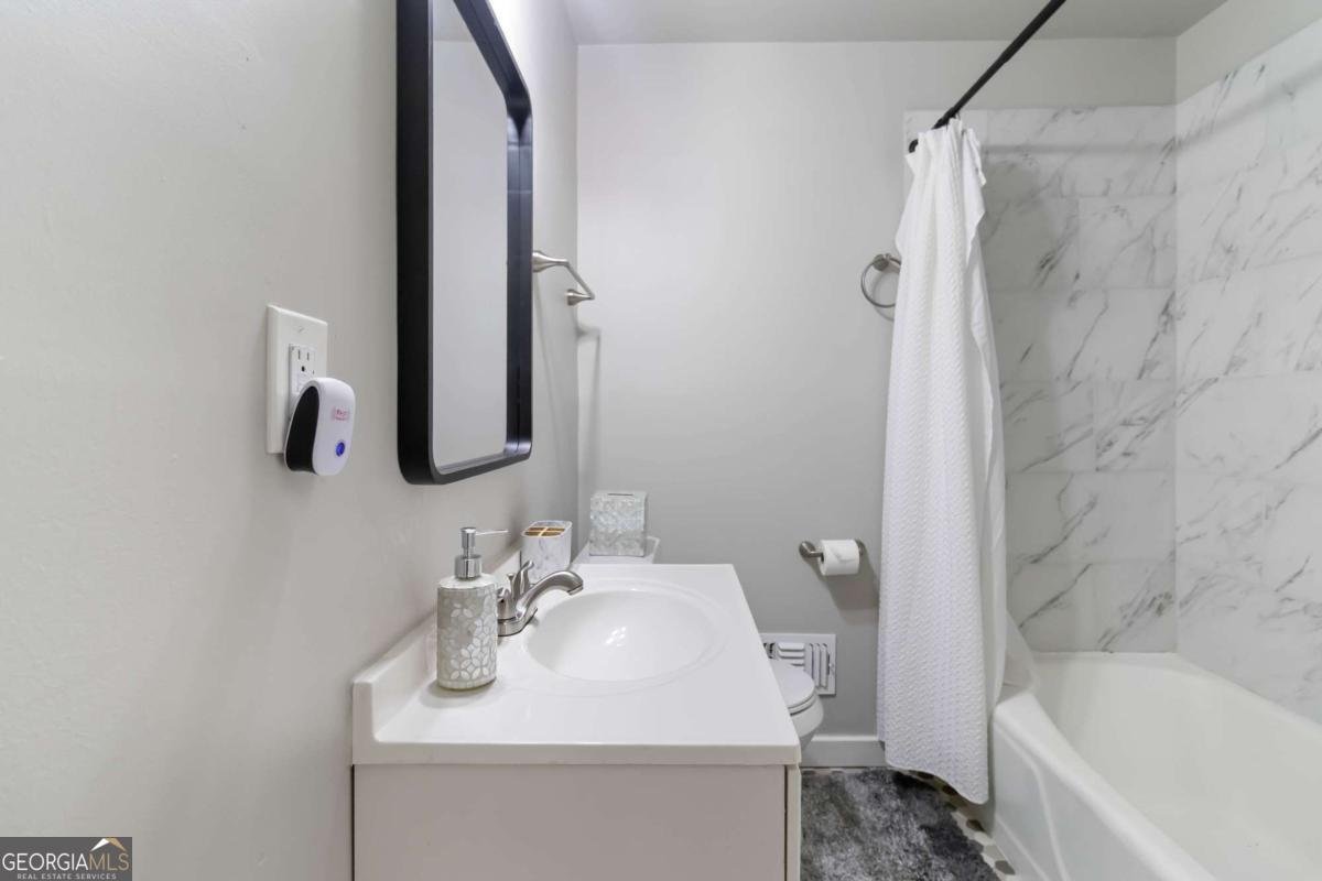 2699 Lincoln Court Atlanta - 23