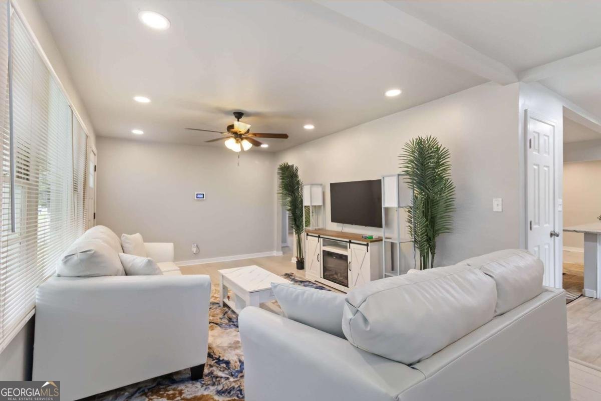 2699 Lincoln Court Atlanta - 7