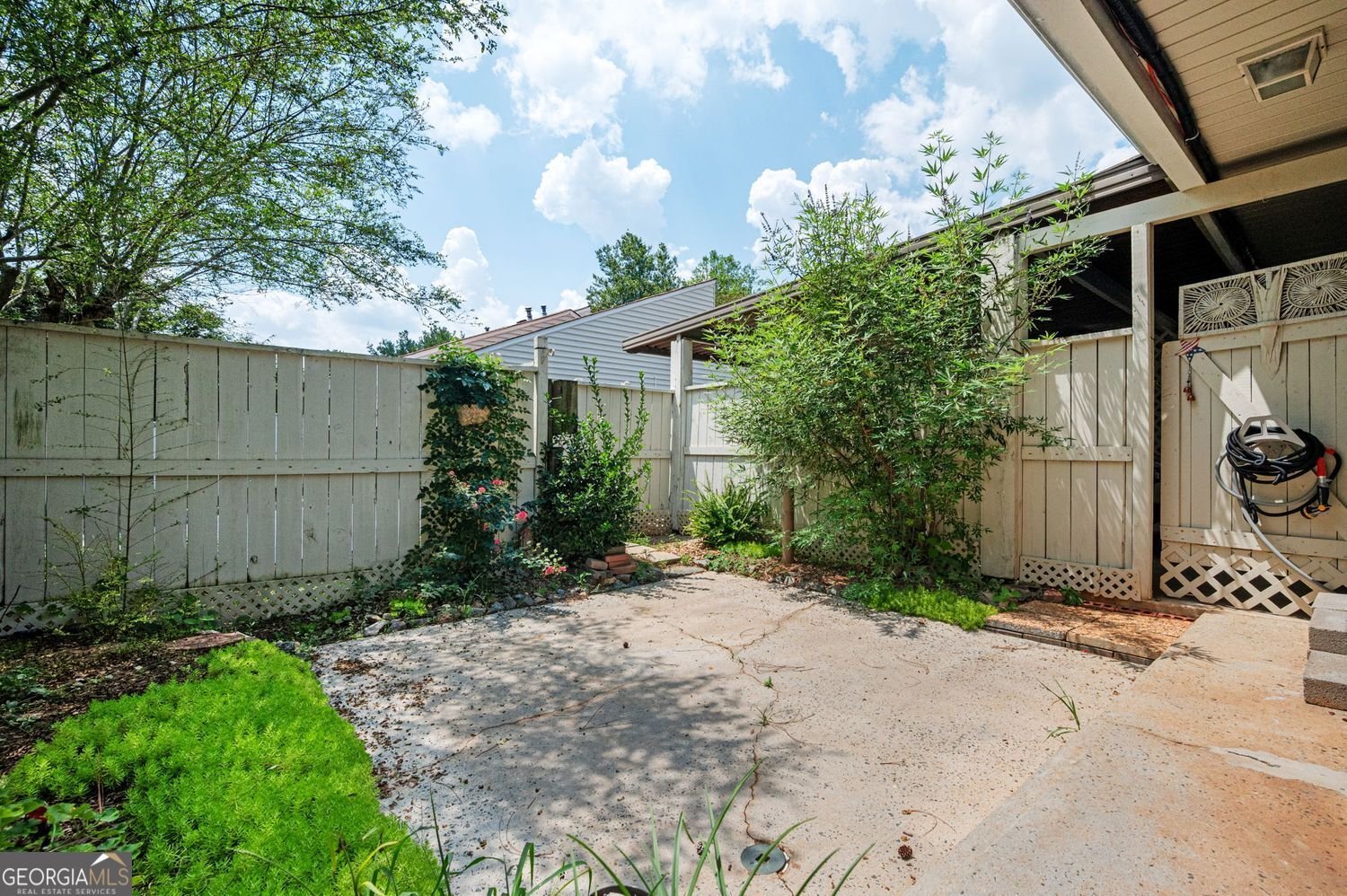 805 Serramonte Drive Marietta - 24