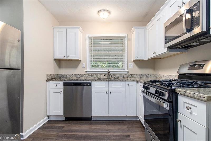 6215 DODGEN Mableton - 3