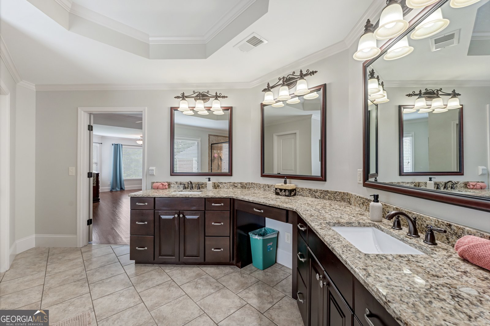 6435 Lakeaires Drive Cumming - 32