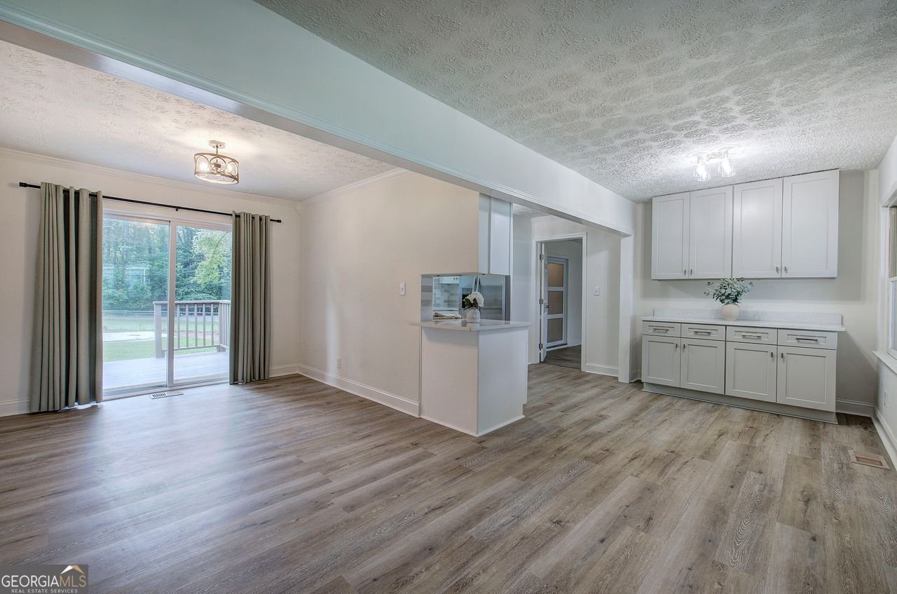 4749 COX Acworth - 16