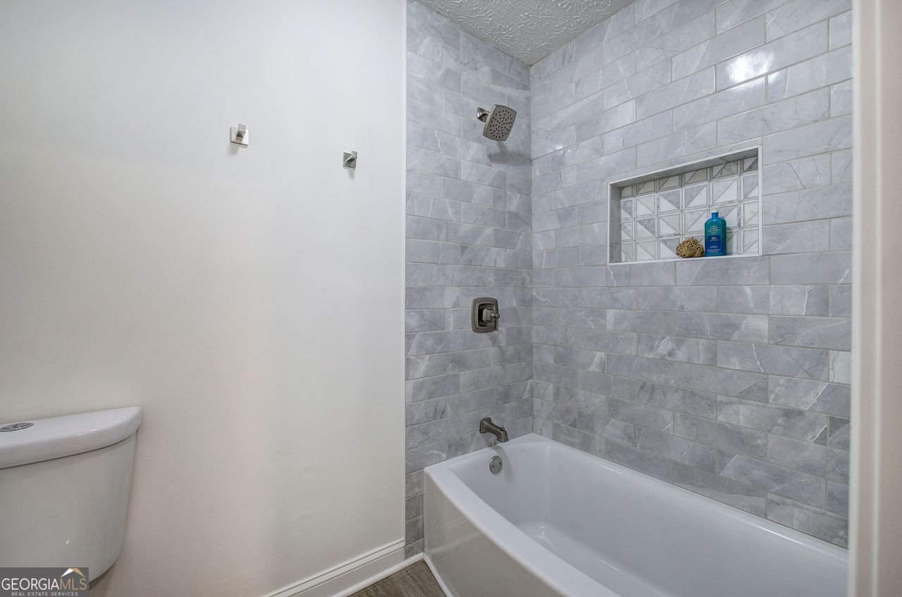 4749 COX Acworth - 38