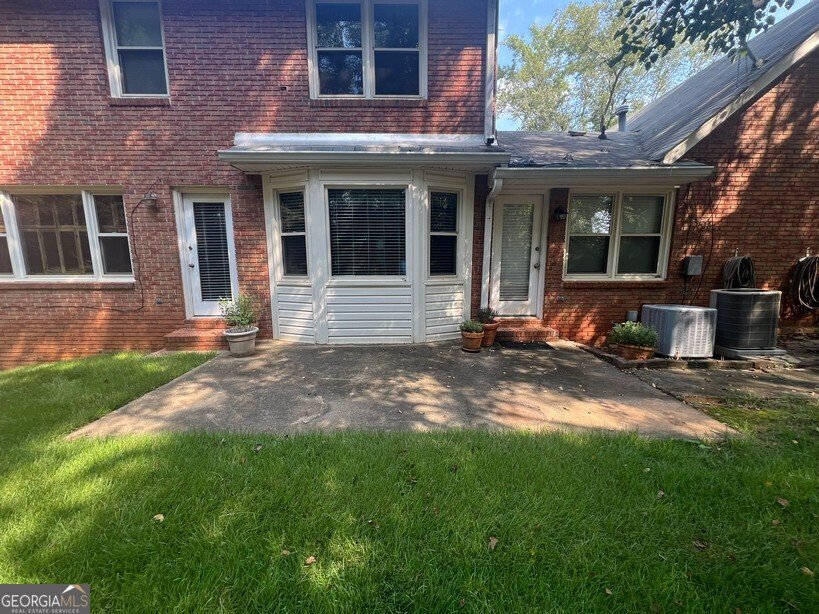 1740 Elizabeth Court Conyers - 34