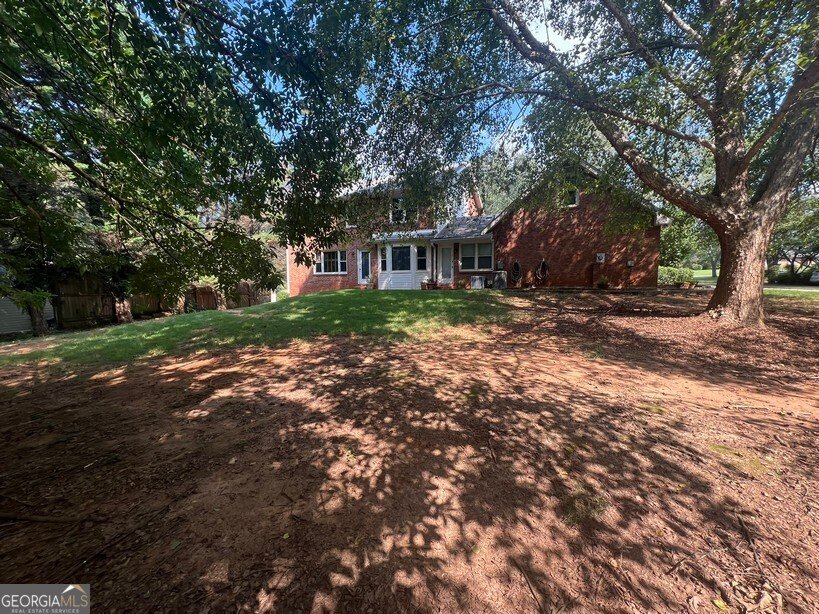 1740 Elizabeth Court Conyers - 38