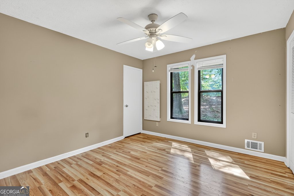 292 Hill Crest Circle Woodstock - 14