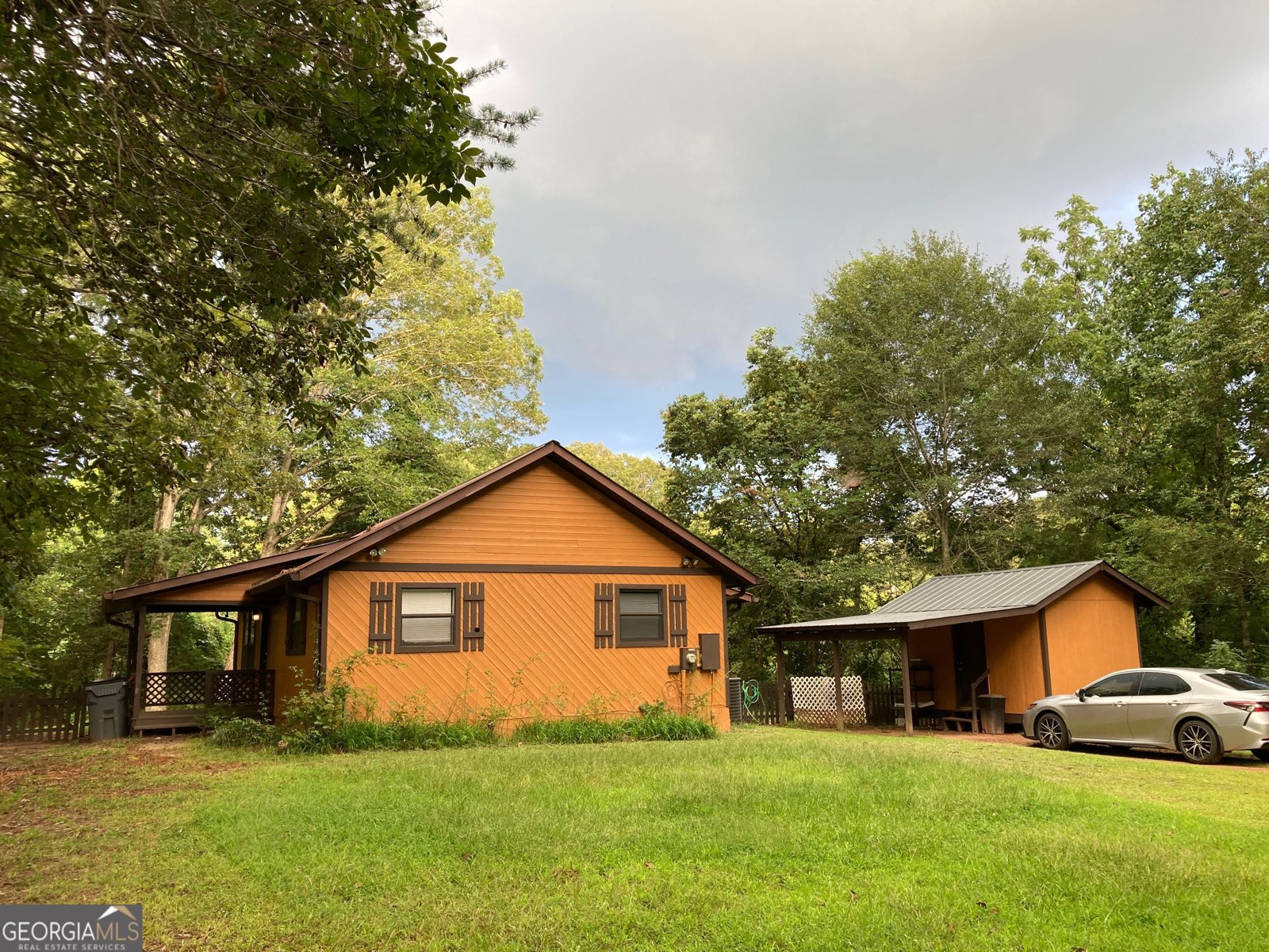 111 On Golden Pond Lane Clarkesville - 1