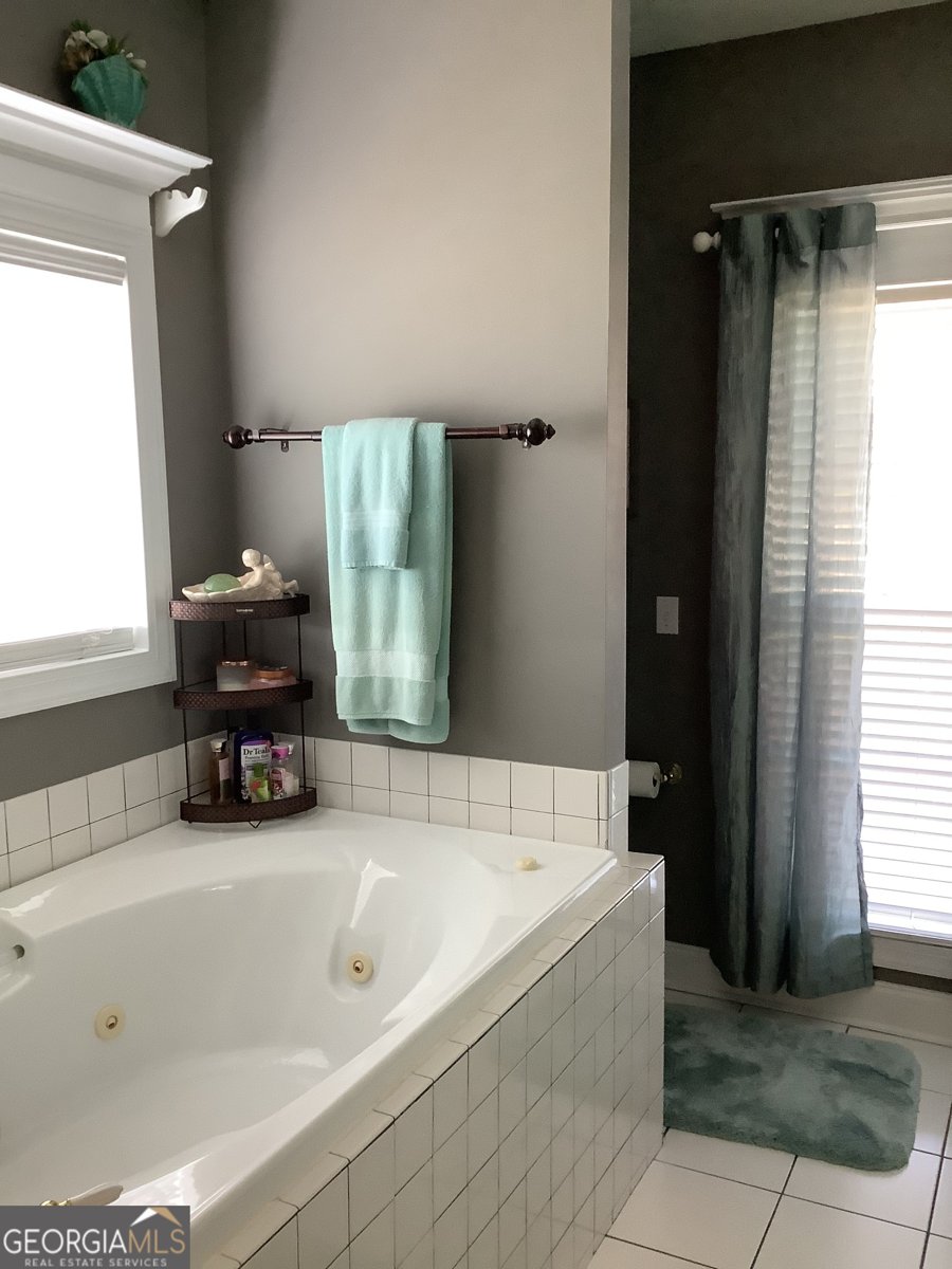 1429 Fairway Drive Roanoke - 39