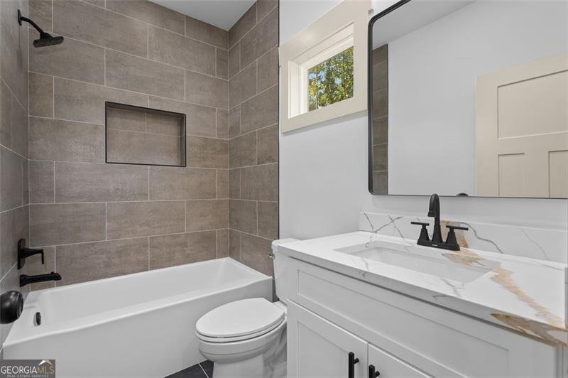 4350 GAYDON Road Powder Springs - 1
