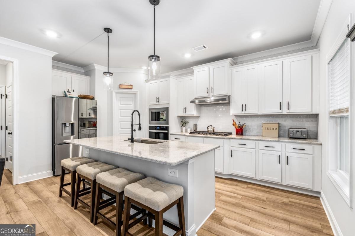 6129 Black Pear Lane Gainesville - 23