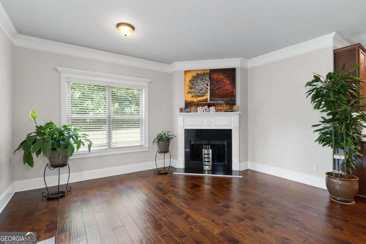 3227 HOLLOWSTONE Drive Loganville - 10