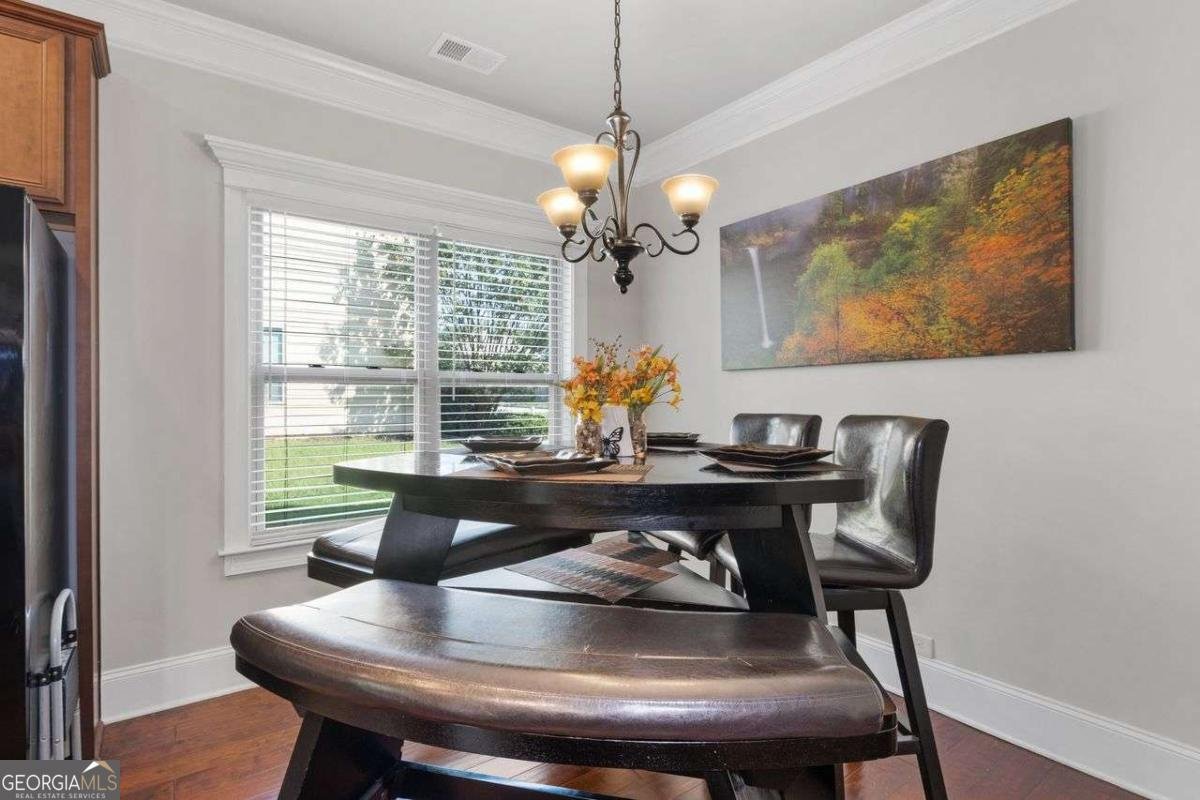 3227 HOLLOWSTONE Drive Loganville - 15
