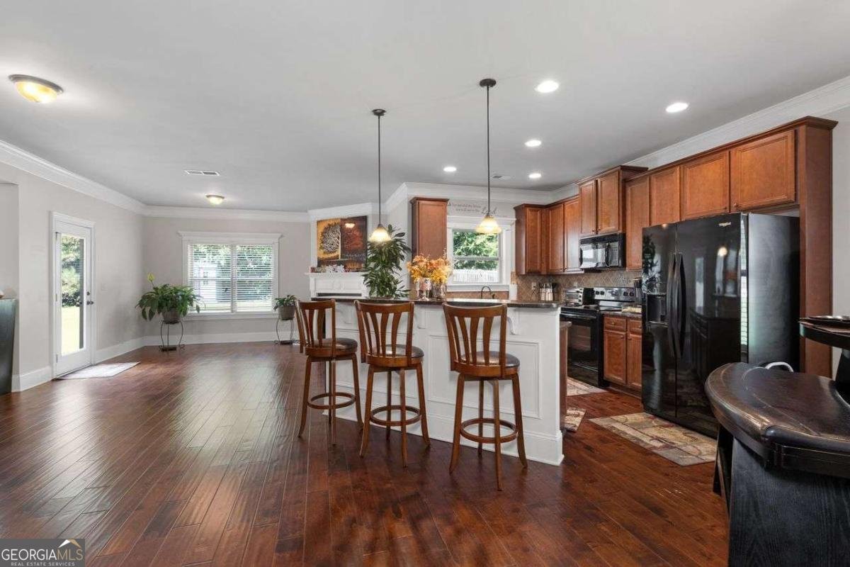 3227 HOLLOWSTONE Drive Loganville - 16