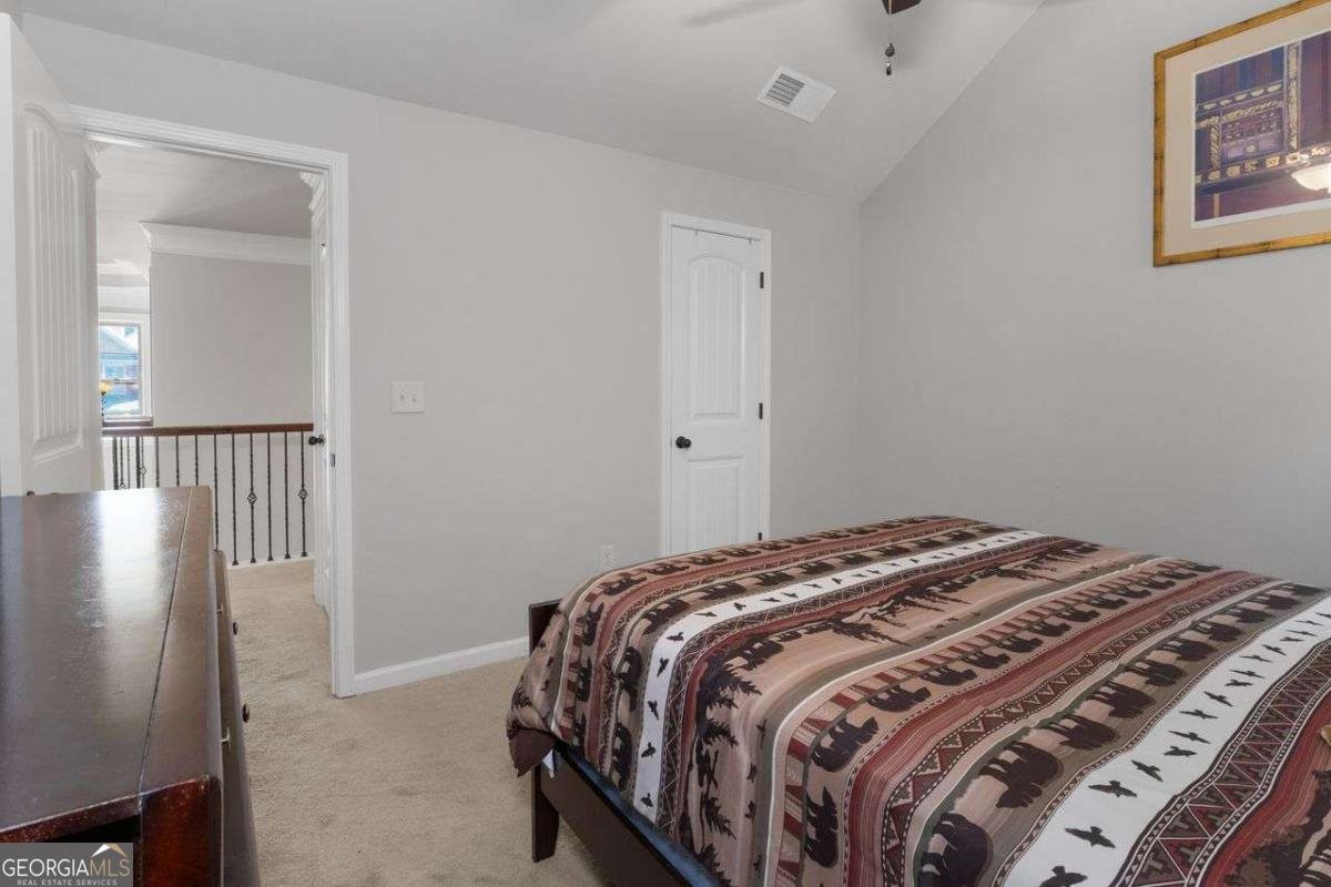 3227 HOLLOWSTONE Drive Loganville - 23