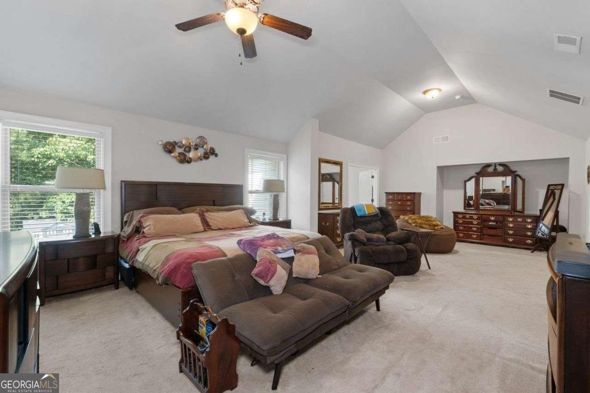 3227 HOLLOWSTONE Drive Loganville - 29