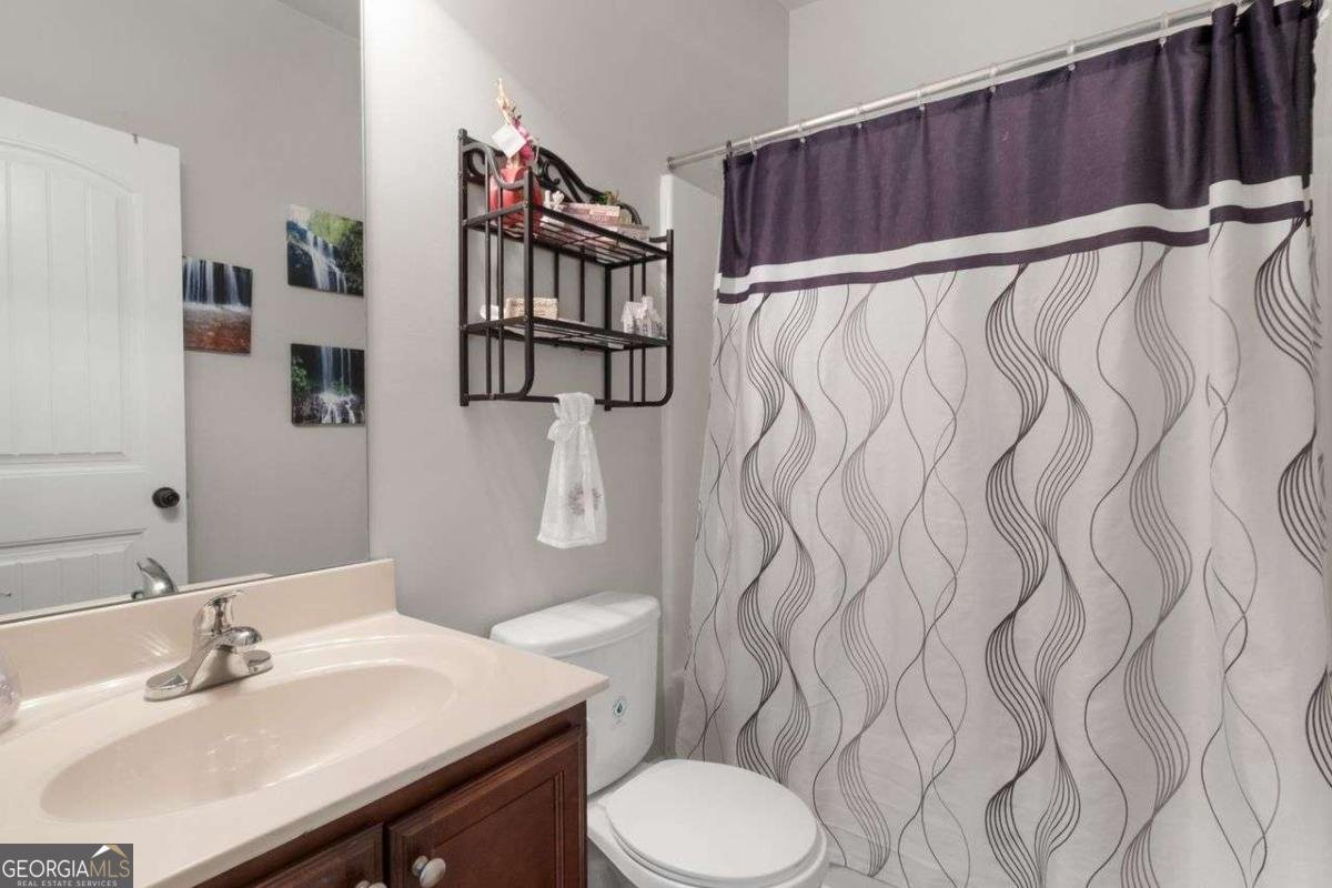 3227 HOLLOWSTONE Drive Loganville - 6