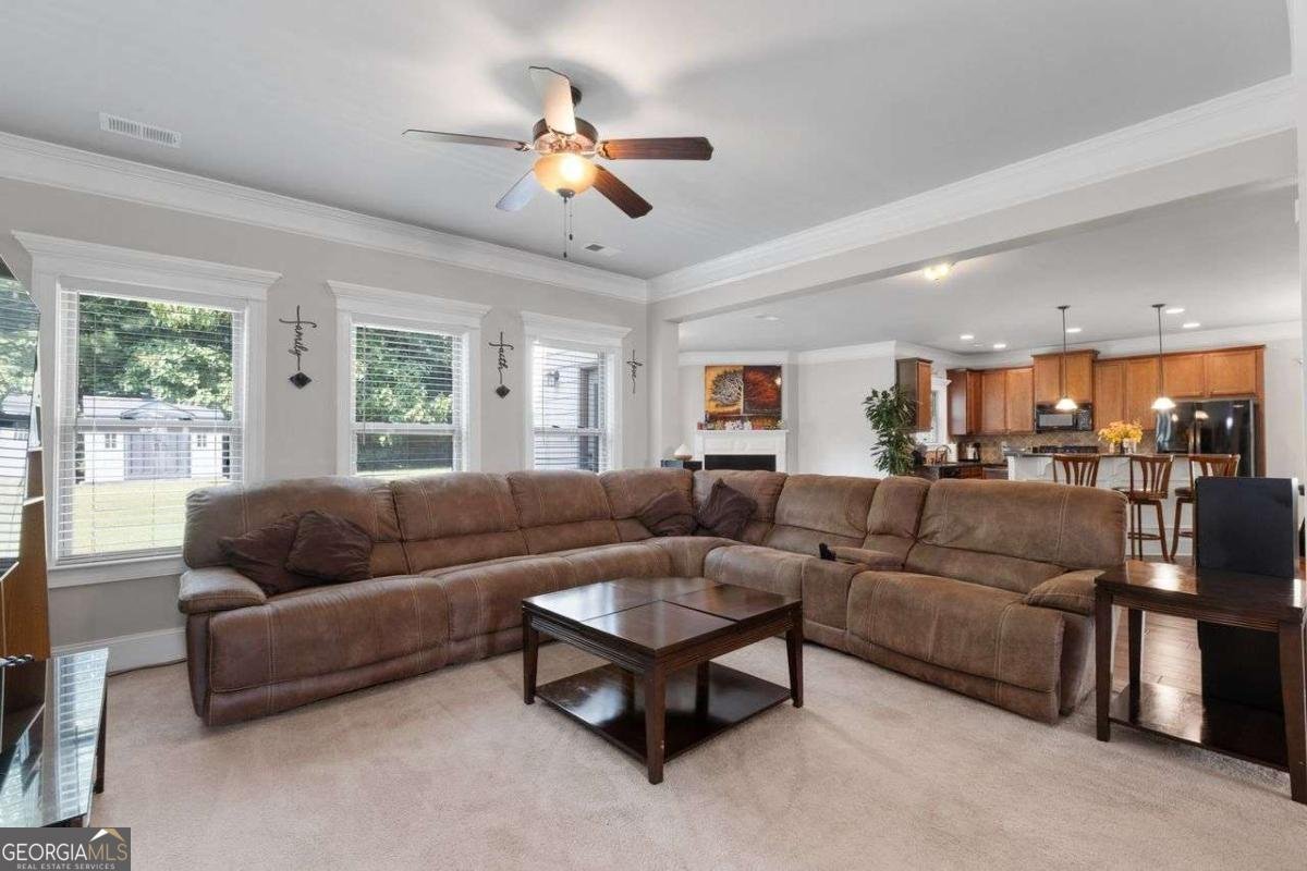 3227 HOLLOWSTONE Drive Loganville - 7