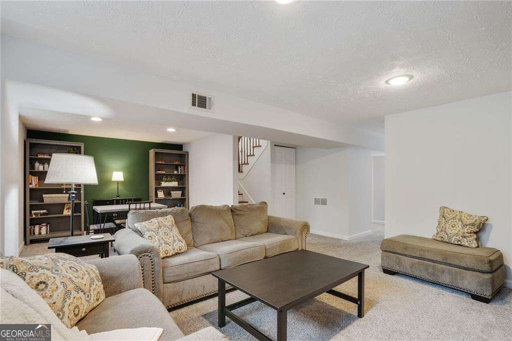 2640 Spring Drive Smyrna - 18