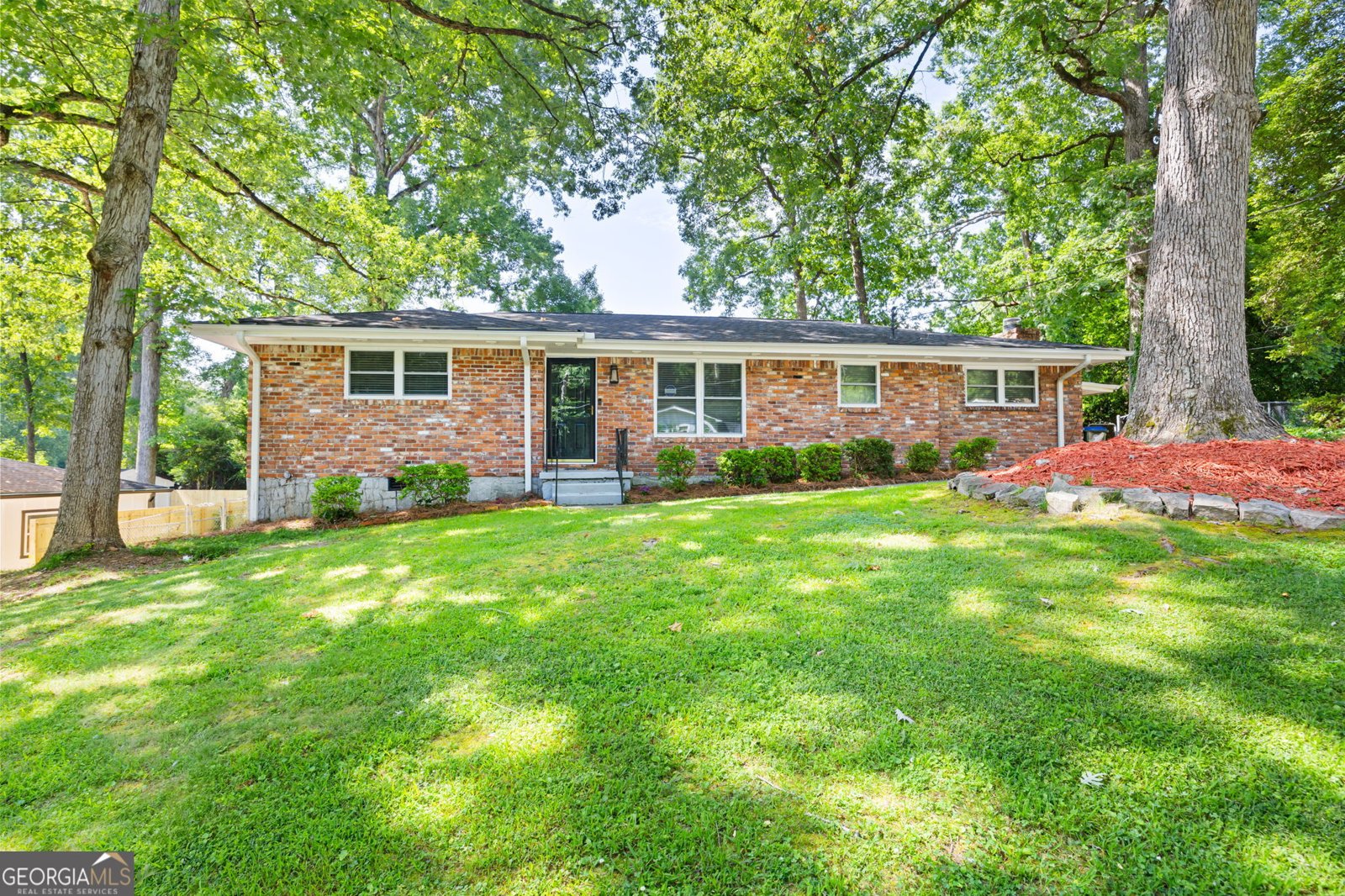 2563 Dering Court Atlanta - 1