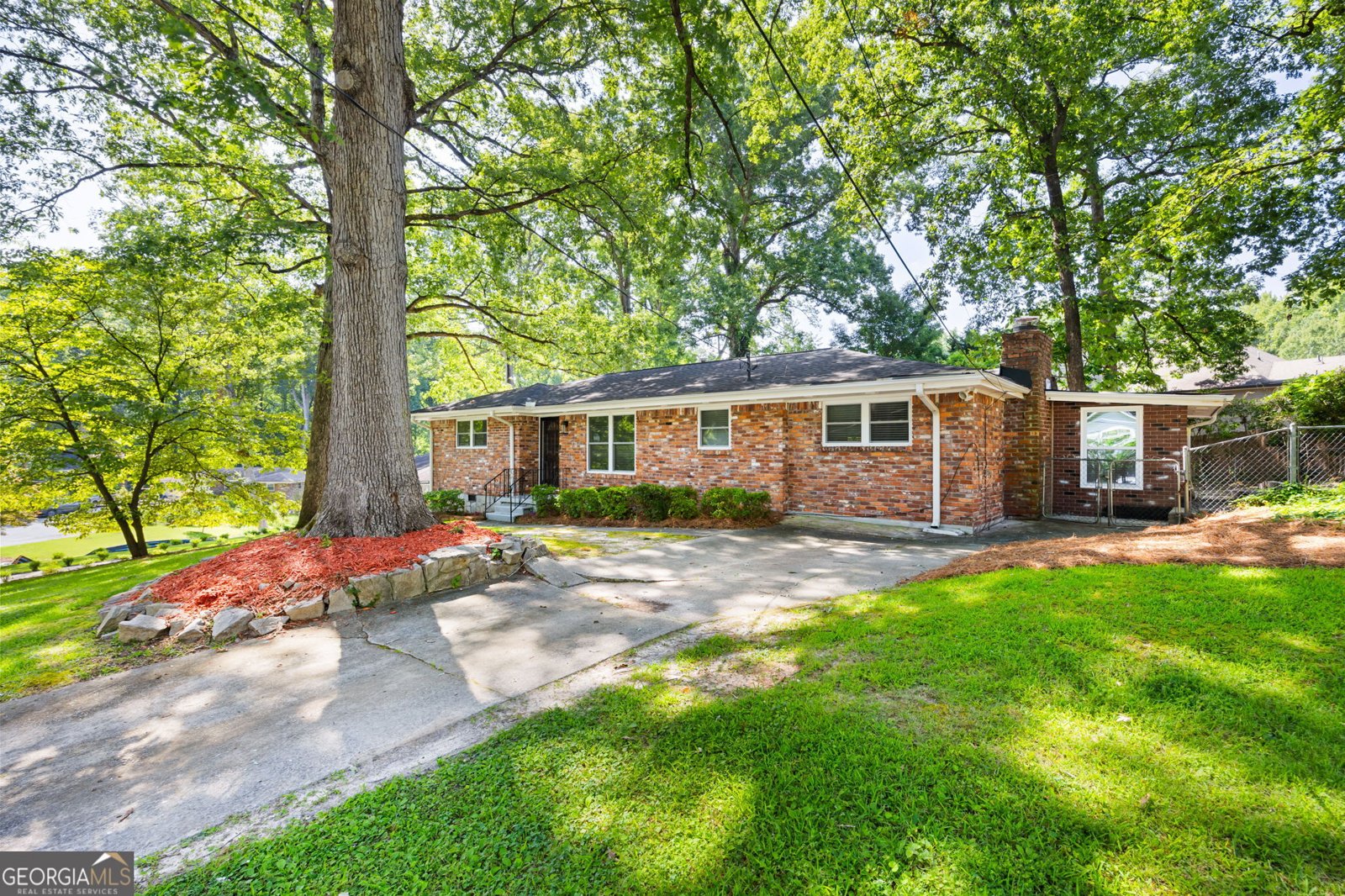 2563 Dering Court Atlanta - 3