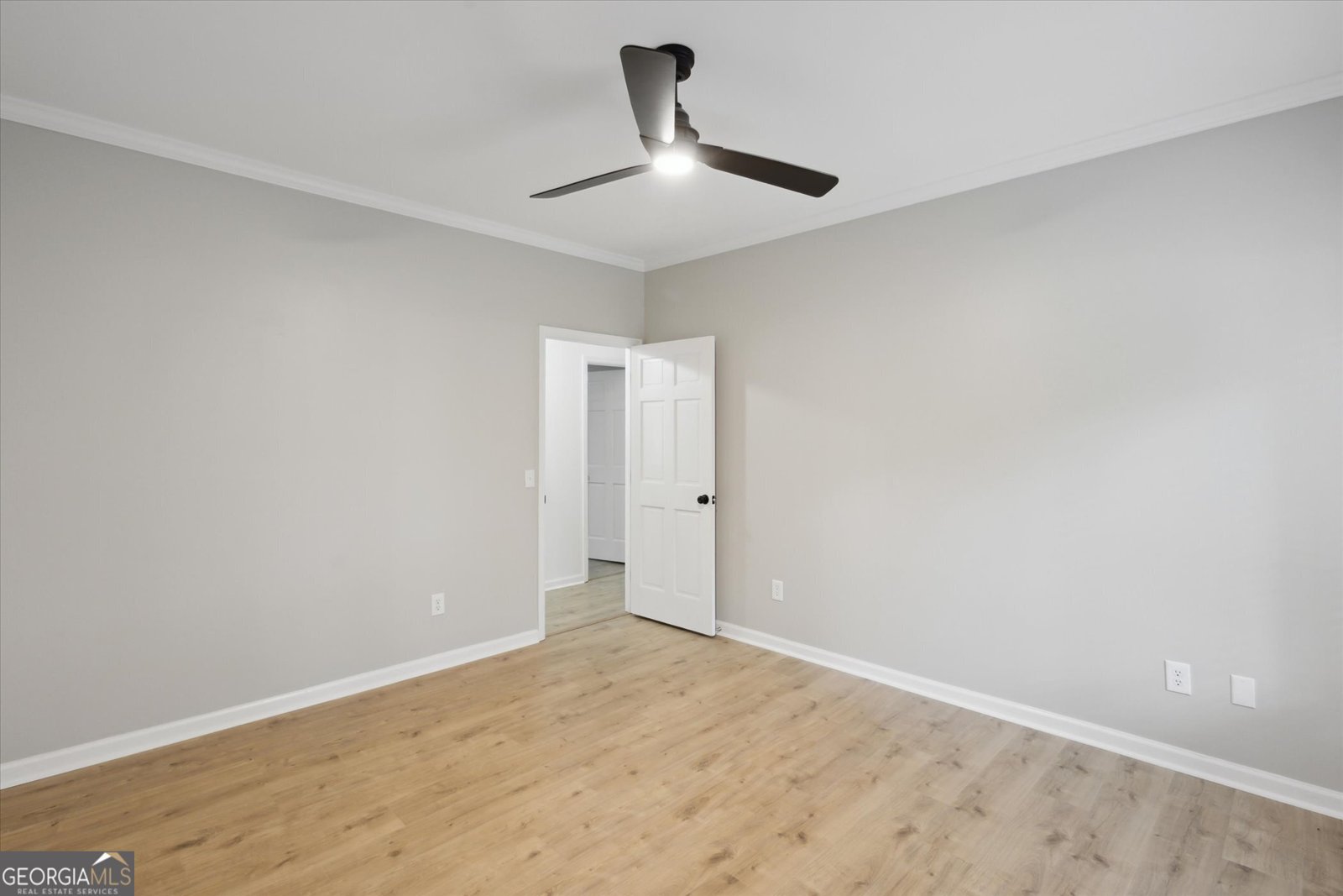 5426 WOODHAVEN Road Eastman - 38