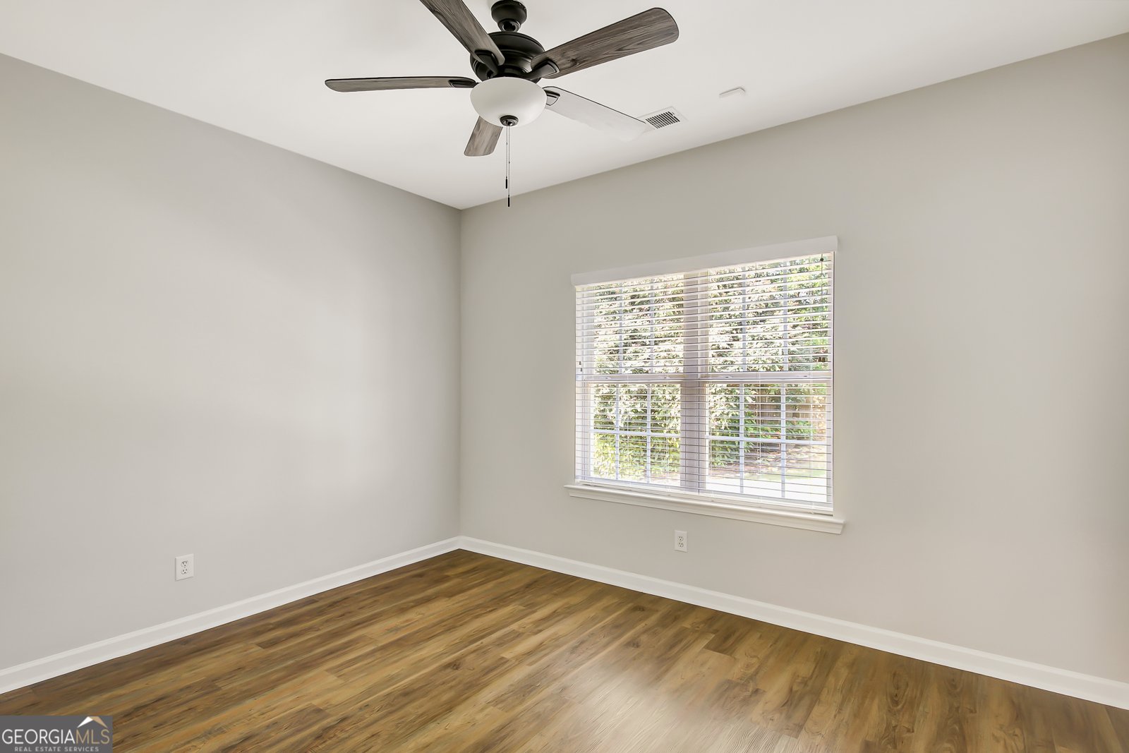 155 Hidden Brook Trail Fayetteville - 32