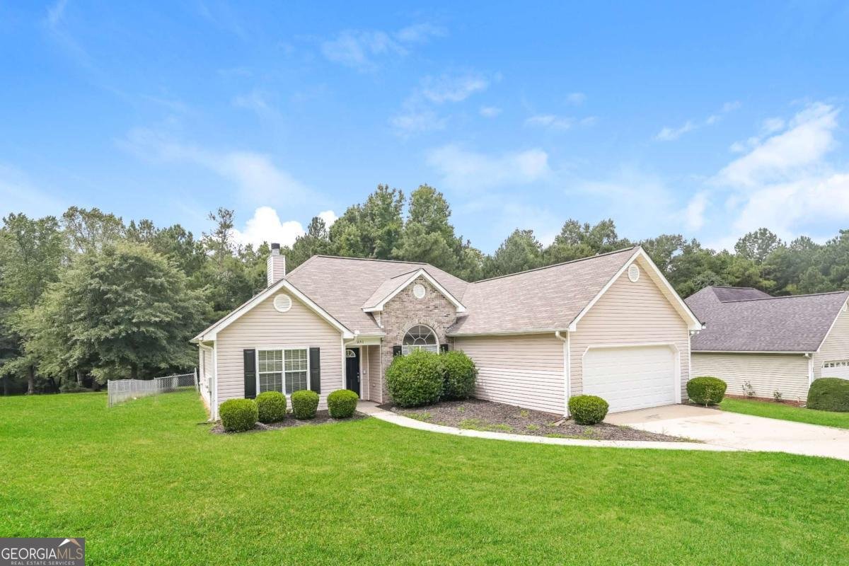 640 Magnolia Drive Loganville - 2