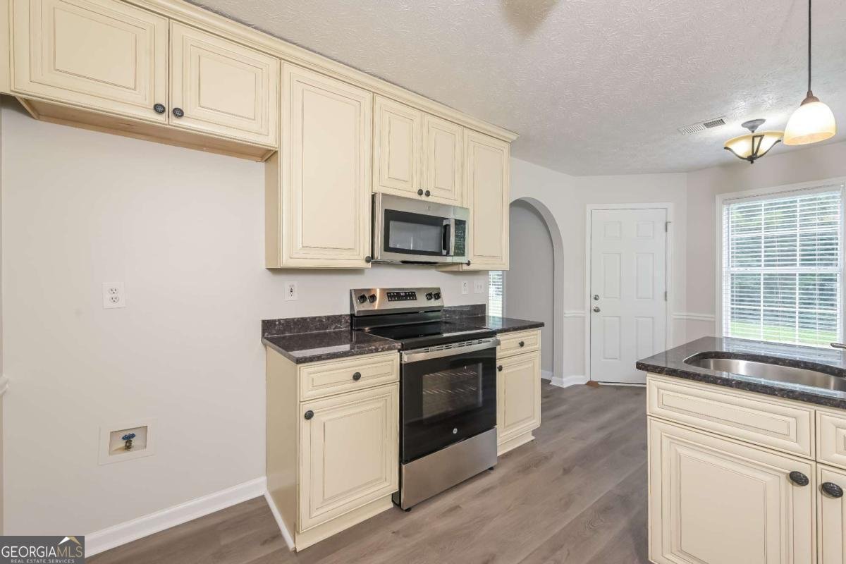 640 Magnolia Drive Loganville - 6
