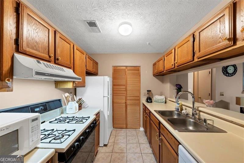 4362 TIMBERLAKE Stone Mountain - 12