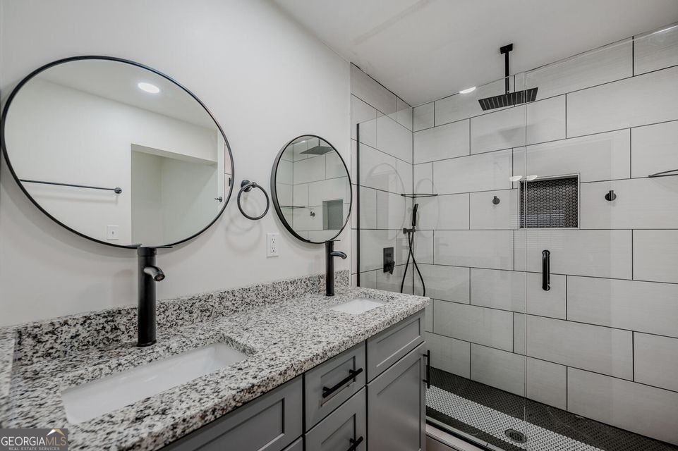 240 Hollywood Drive Rossville - 11