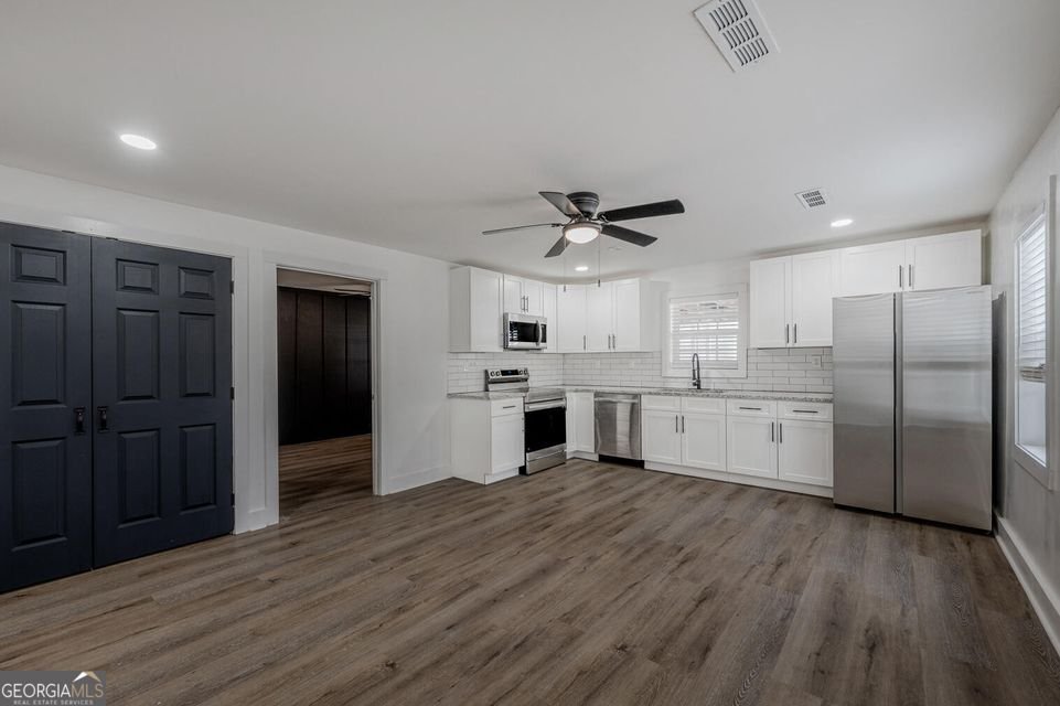 240 Hollywood Drive Rossville - 4