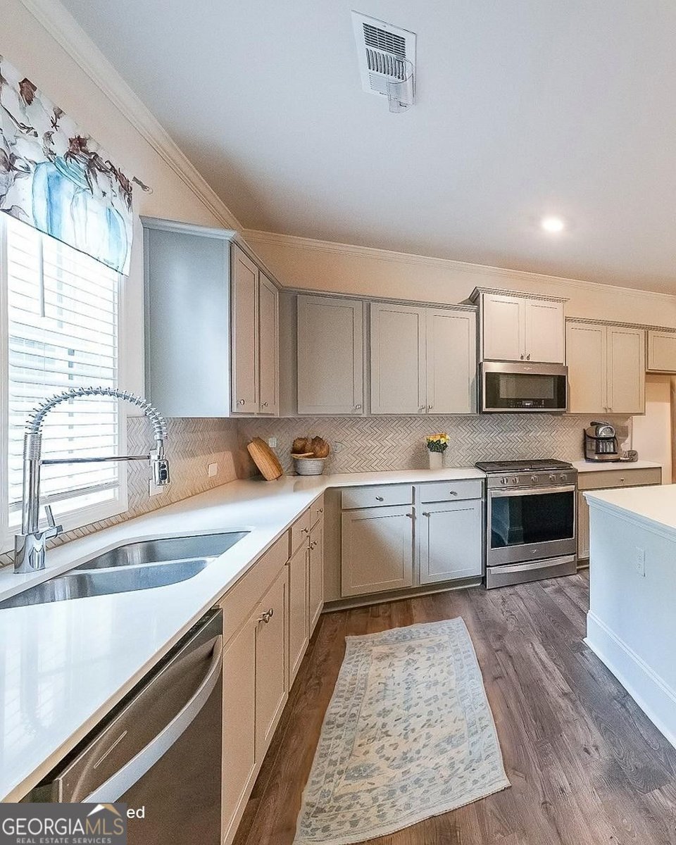 353 Vista Lane Woodstock - 2