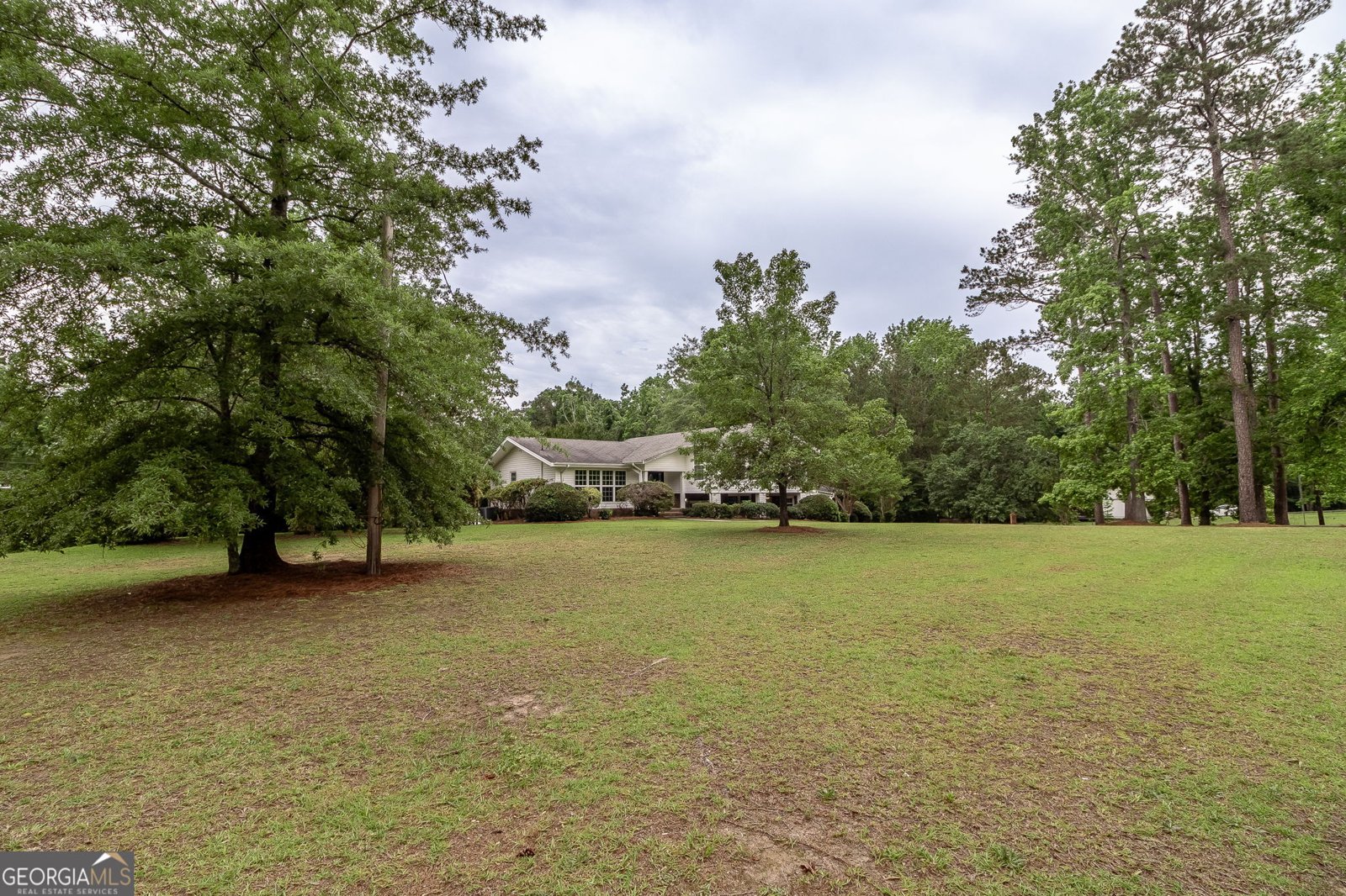 563 Lakewood Drive Thomson - 1