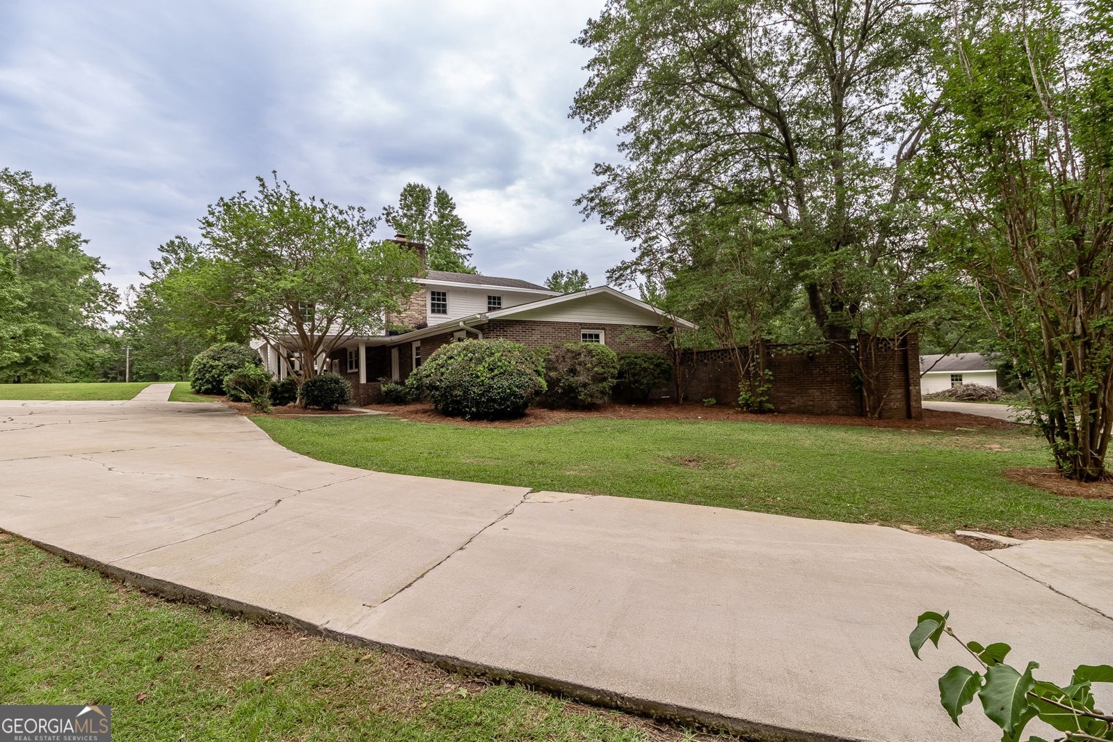 563 Lakewood Drive Thomson - 2