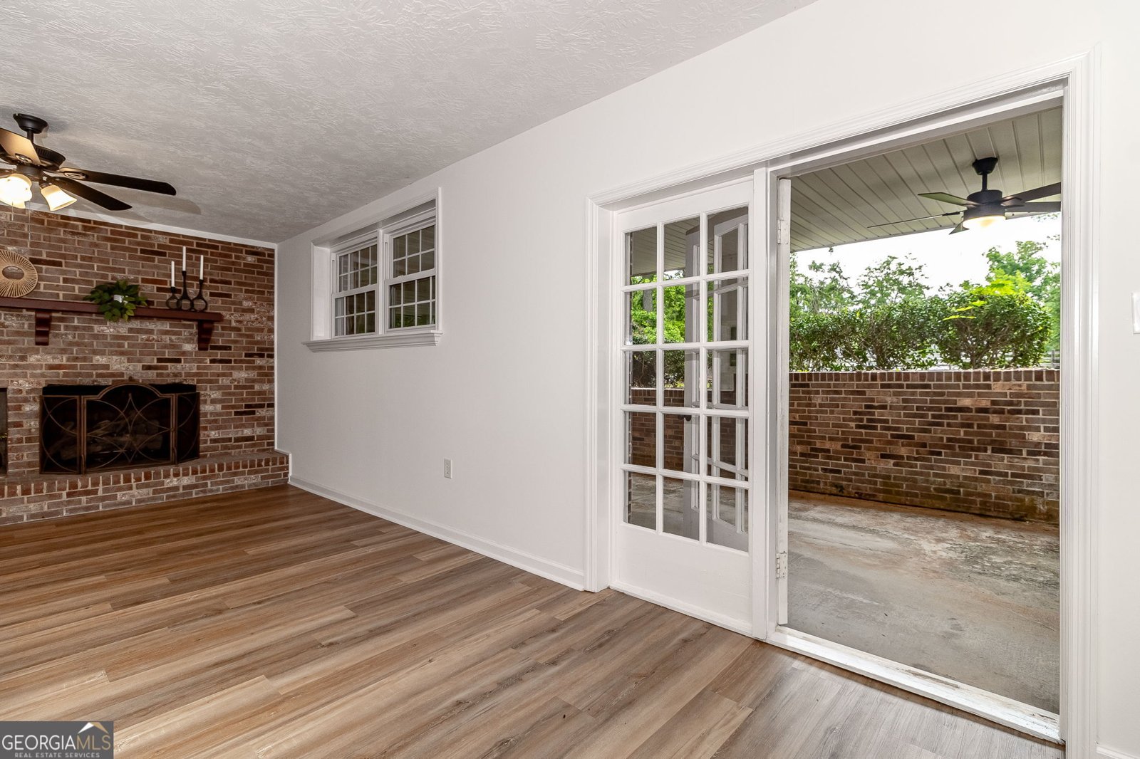 563 Lakewood Drive Thomson - 45
