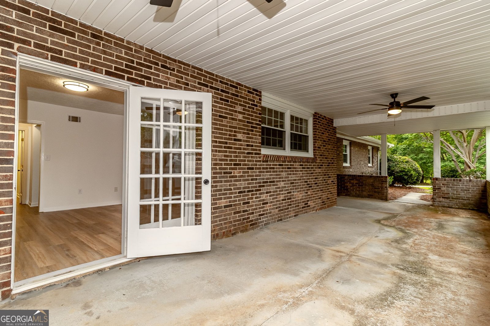 563 Lakewood Drive Thomson - 46