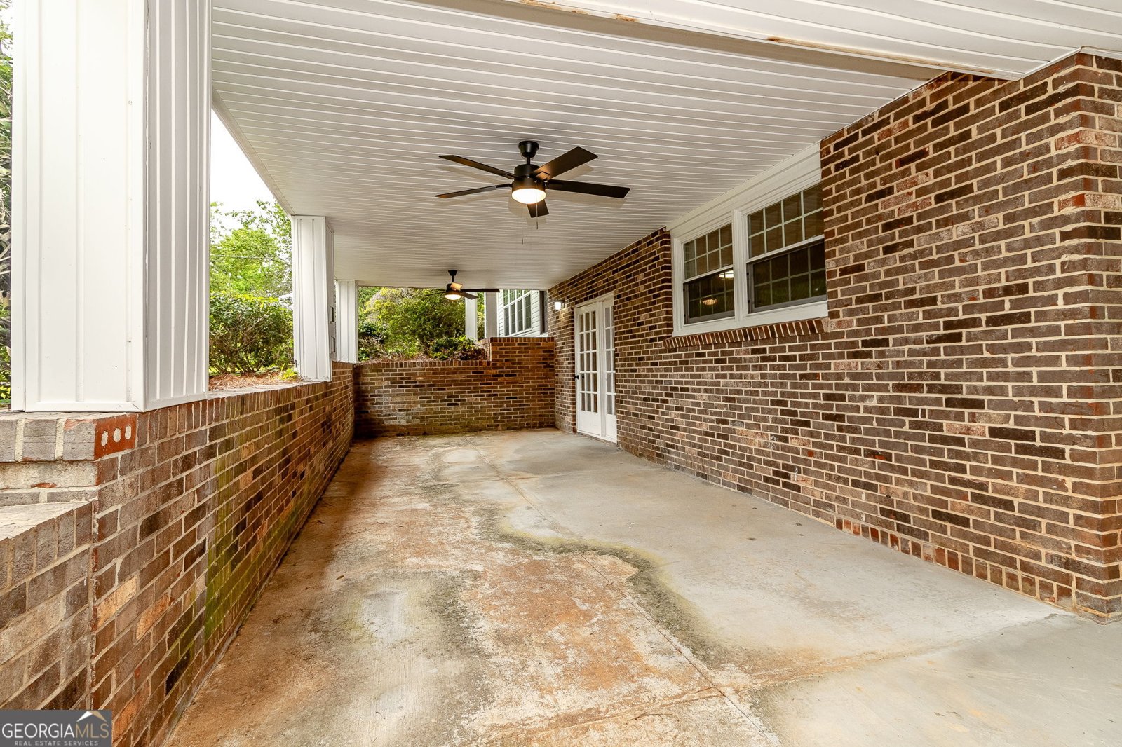 563 Lakewood Drive Thomson - 48