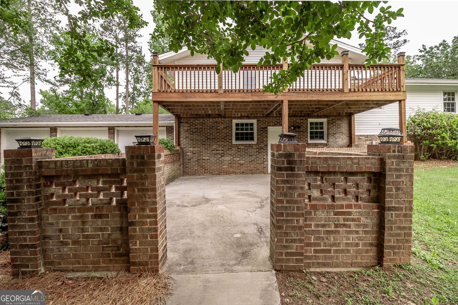 563 Lakewood Drive Thomson - 61