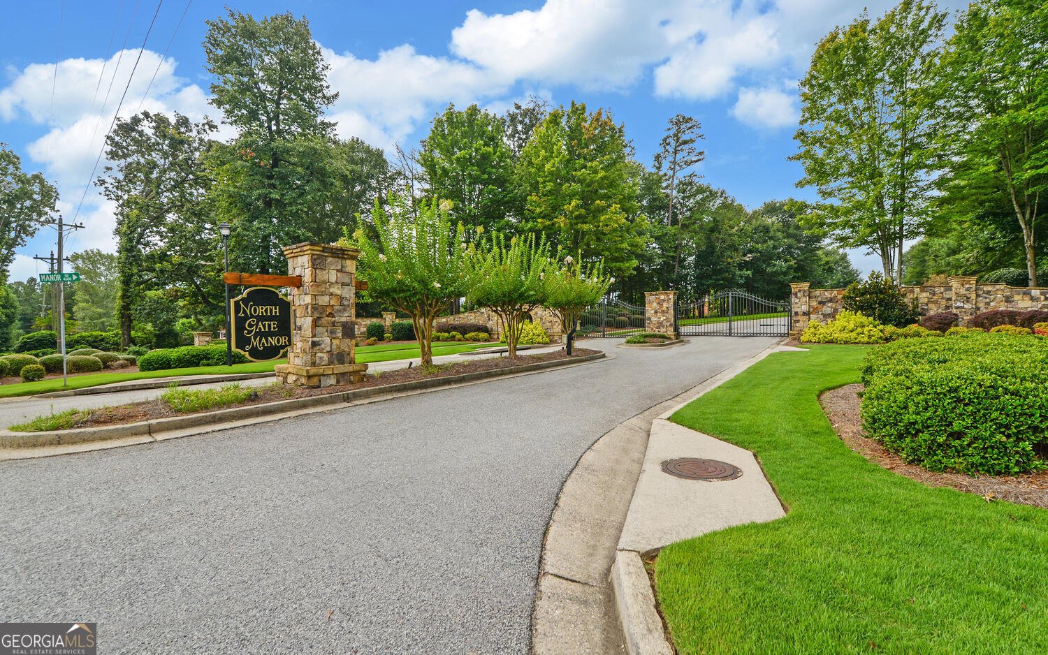 4638 Manor Drive Gainesville - 70