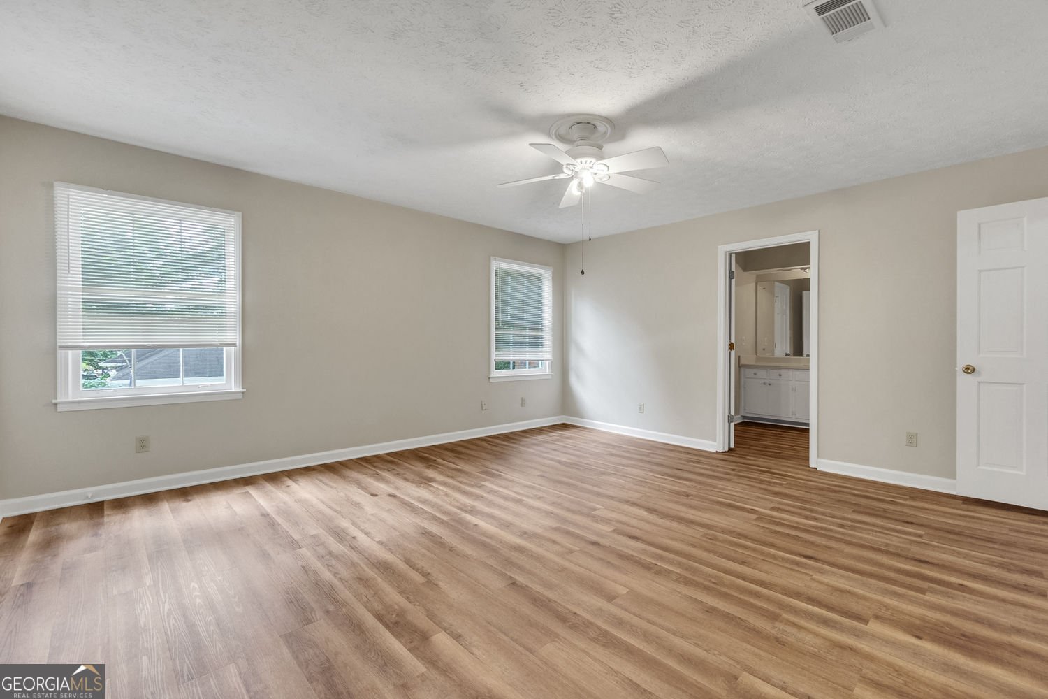 2067 Crescent Drive Snellville - 13