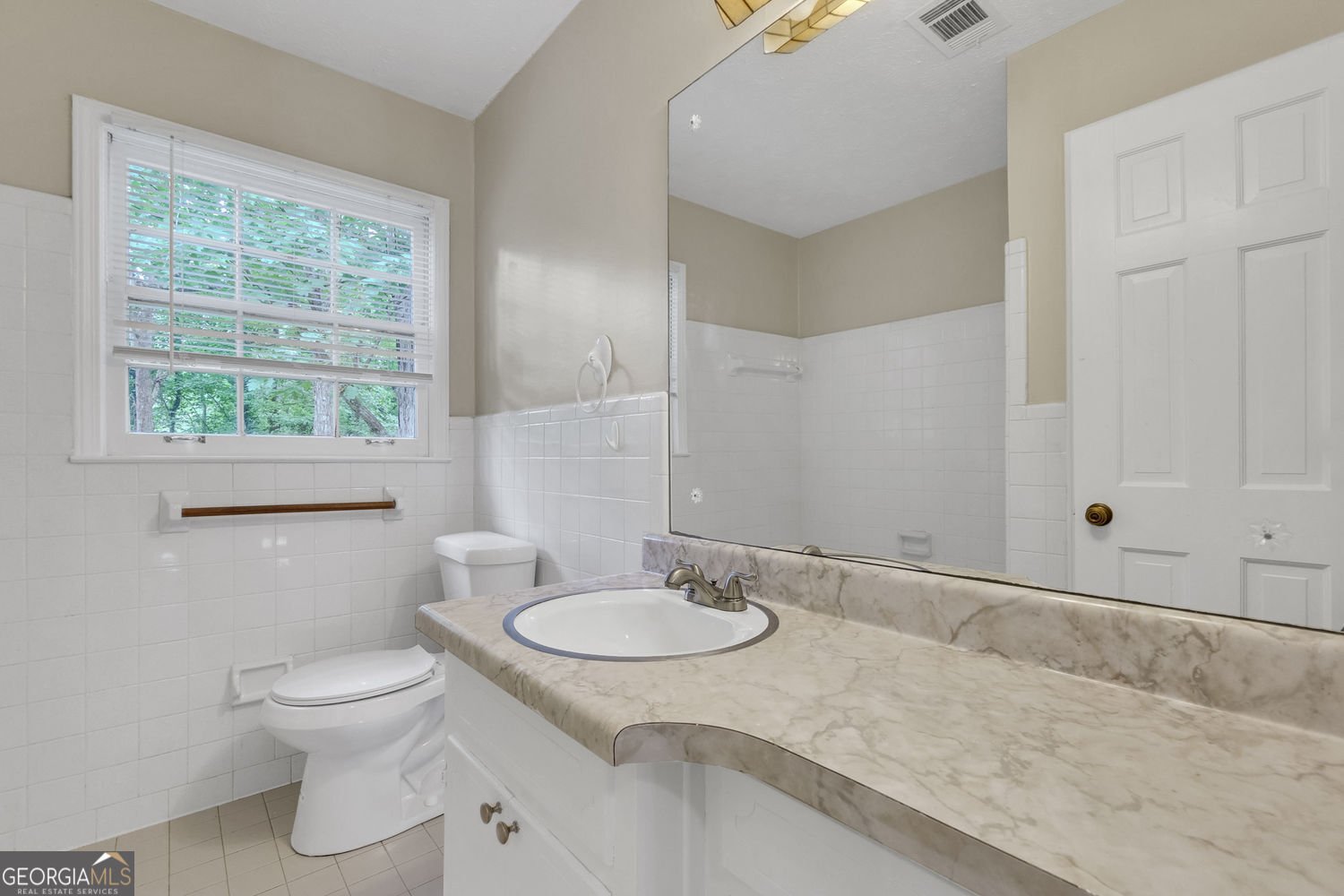 2067 Crescent Drive Snellville - 16