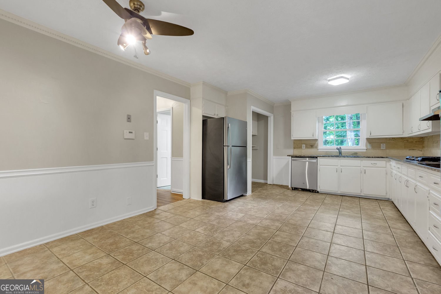 2067 Crescent Drive Snellville - 7