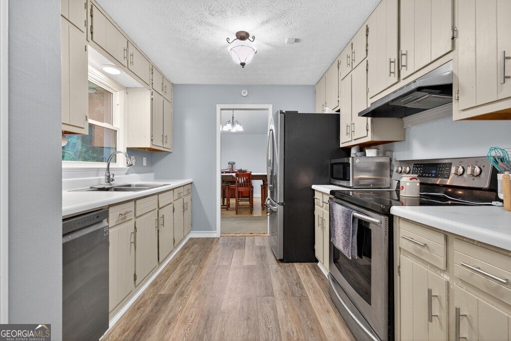 382 Quail Hollow Drive Lawrenceville - 14