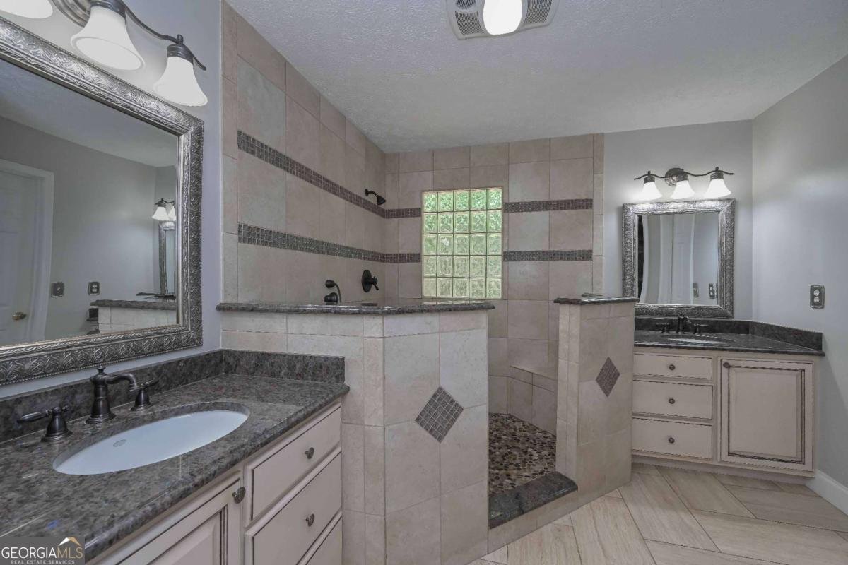 5885 West Chapel Hill Road Douglasville - 11