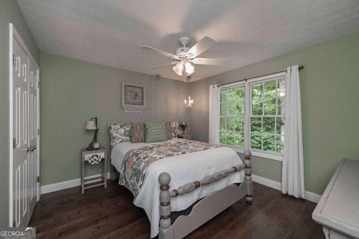 5885 West Chapel Hill Road Douglasville - 14