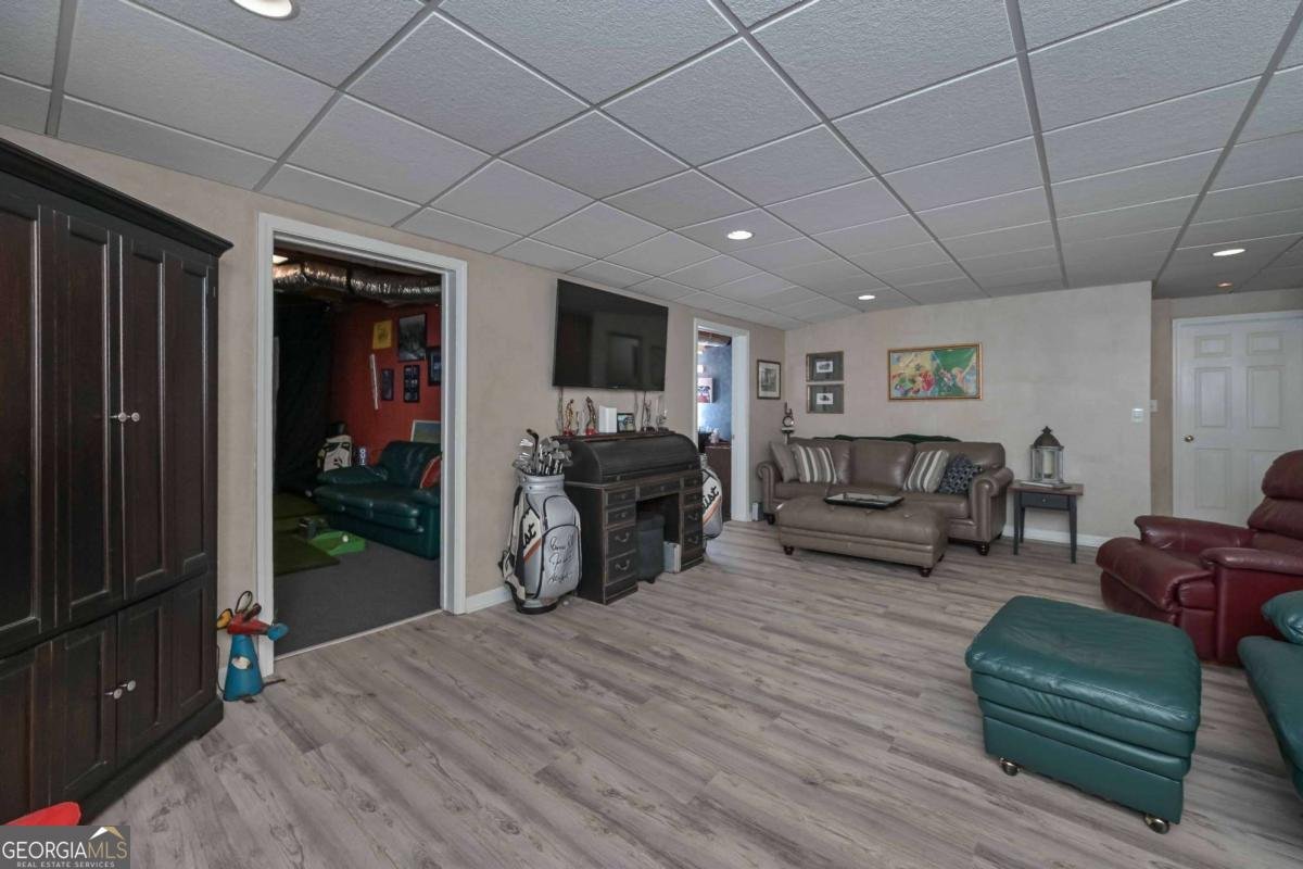 5885 West Chapel Hill Road Douglasville - 20