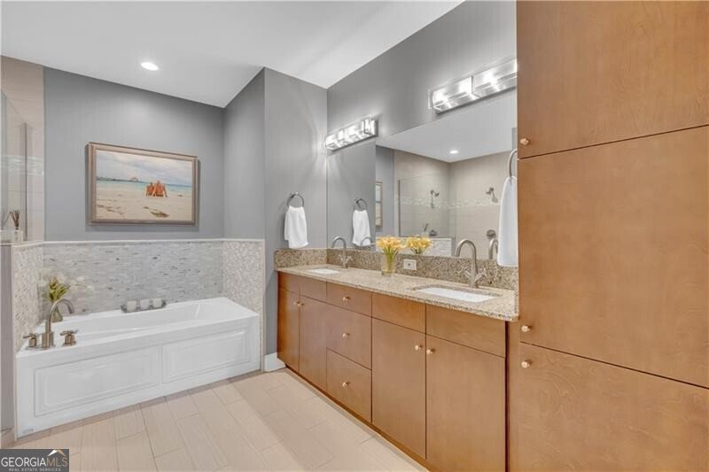 905 Juniper Street Atlanta - 28
