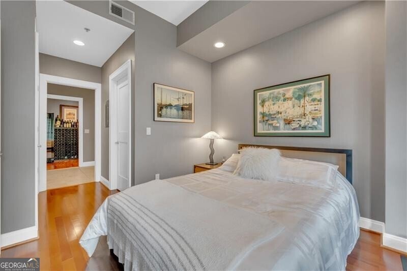 905 Juniper Street Atlanta - 37