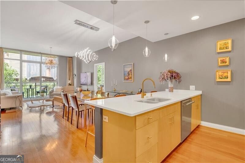 905 Juniper Street Atlanta - 5