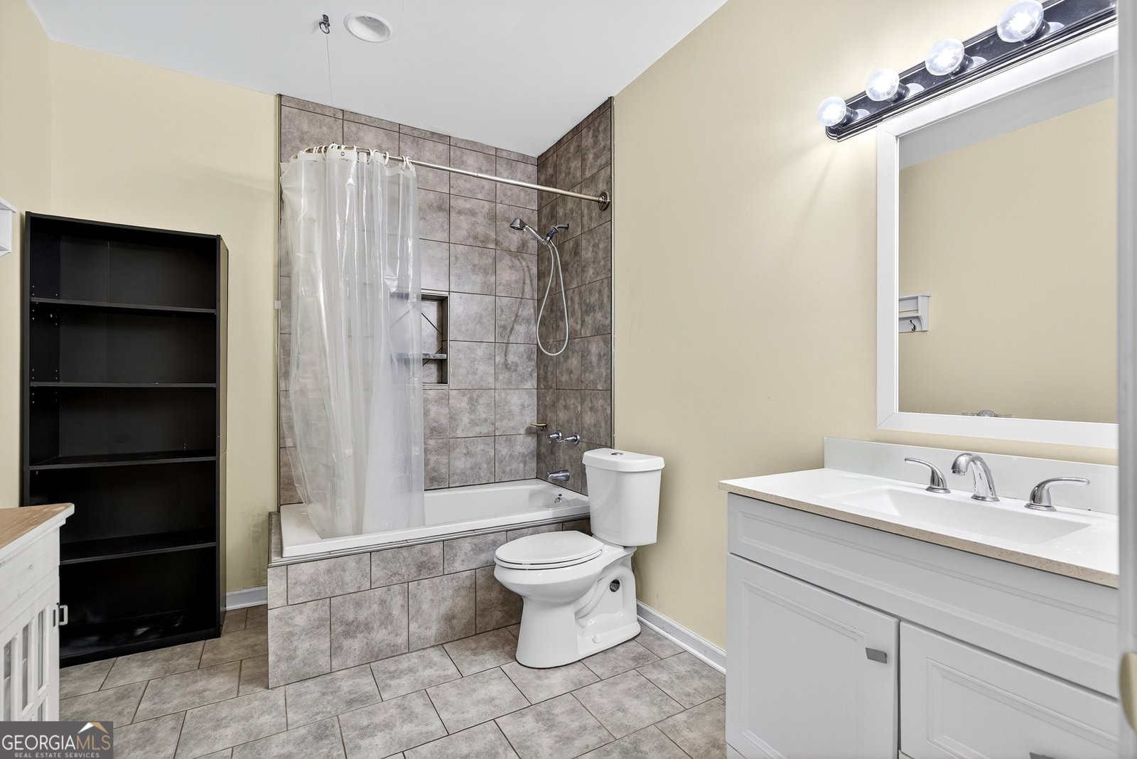 2329 Red Hibiscus Court Atlanta - 8
